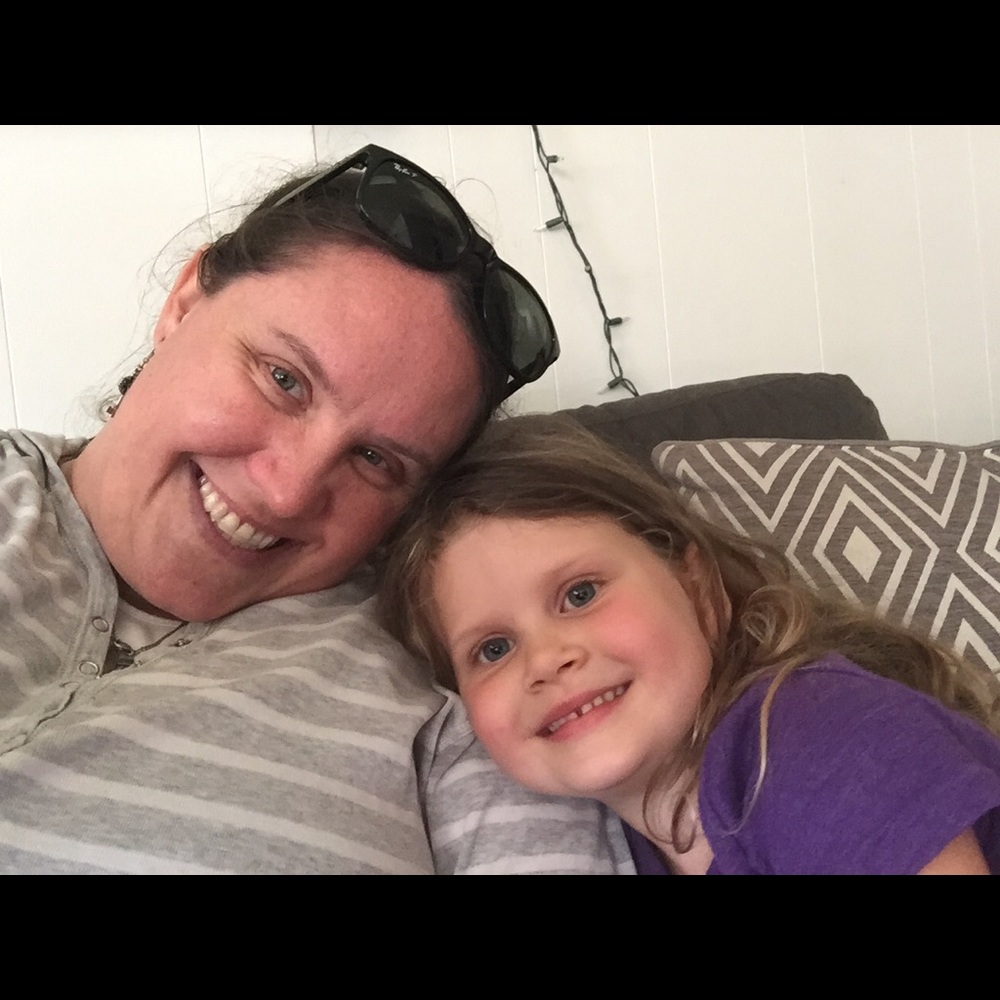 Meet your Posher, Kayla